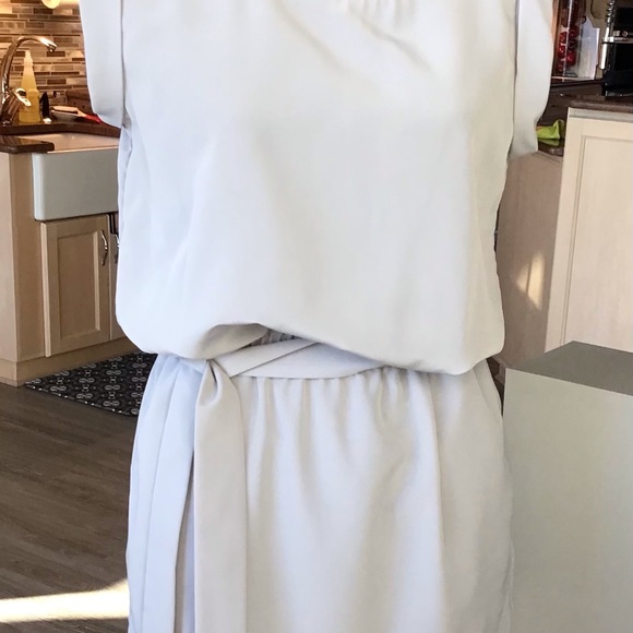 Tunic cap sleeve dress - Picture 3 of 12